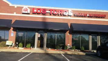 Los Toreros Mexican Grill outside