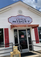 Blackmon's Little Midget outside