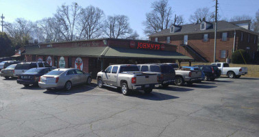 Collett Country Store And Johnny's Bbq food