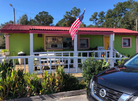 Jung's Egg Roll Express outside