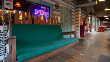 Barlow Trail Roadhouse inside