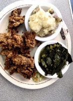 Country's Barbecue on Broad food