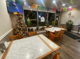 Cuco's Burrito Express inside