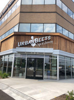 Urban Beets Cafe Juicery outside