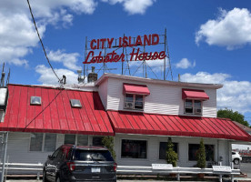 City Island Lobster House outside