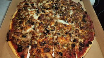 Deno's Pizza Surprise Az food