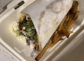 The Gyro Spot food