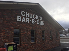 Chuck's -b-que food