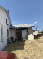 Inman's Ranch House -b-q outside