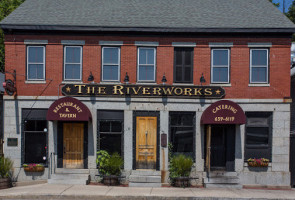 Riverworks Tavern outside