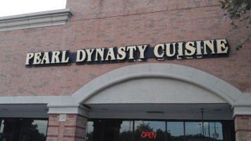 Pearl Dynasty outside