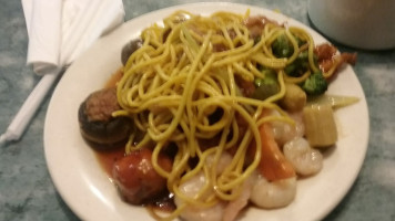 Peking Chinese Buffet food