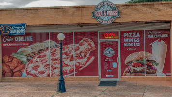 Main Street Pizza Wings food