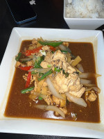 Angel Thai Bistro food