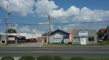 Shug's Bbq Catering outside