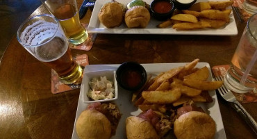 White Oak Ale House food