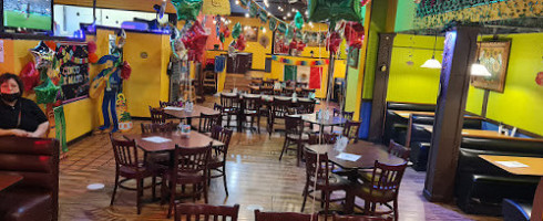 Azteca Mexican inside