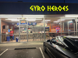 Gyro Heroes inside