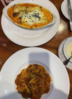 Pistone's Italian Inn food