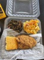 Munches And Manervas Soul Food Cafe inside