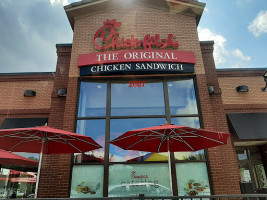 Chick-fil-a outside