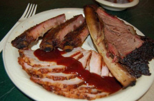 Silverado Smokehouse food