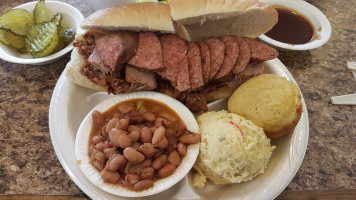 Silverado Smokehouse food