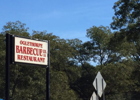 Oglethorpe Bbq Co food