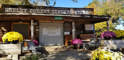 Shelby Forest General Store outside