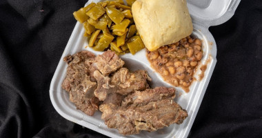 Kat's Kreations Soul Food Catering food