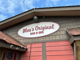 Moe's Original Bbq food