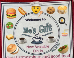 Mo's Cafe food