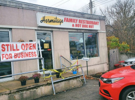 Hermitage Family Hot Dog Hut outside