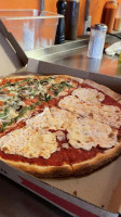 Ipie Pizzeria food