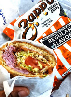 Snarf's Sandwiches Mx inside