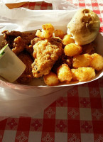 Hart's Fried Chicken food