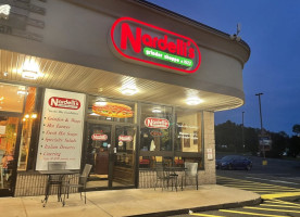 Nardelli's Grinder Shoppe inside