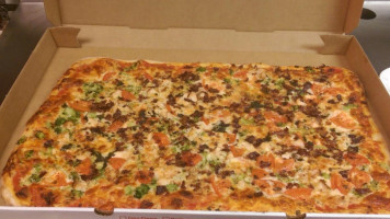 Sisson Avenue Pizza&wings food