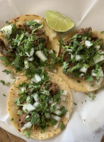 Tacos Del Rio food