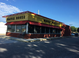 Waffle House outside