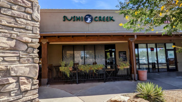 Sushi Creek outside