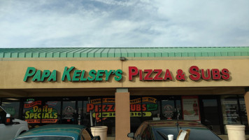 Papa Kelsey's Pizza Subs outside