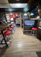 Vermilion River Tavern inside