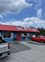 Bubba's Catfish Seafood outside