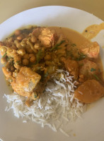 Shanti's Indian Cuisine food