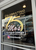 Mo's Seafood Chowder outside