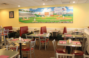 Casey's Diner inside