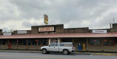 Arlene's Café General Store food