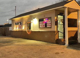 Ray's World Famous Bbq outside