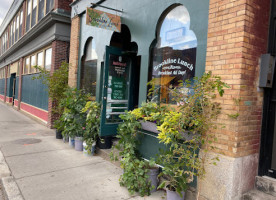 Brookline Lunch outside